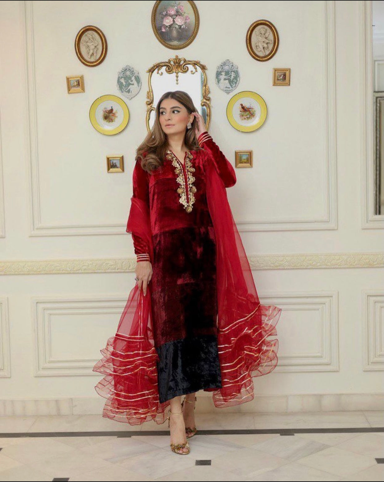 Zehra Saleem Velvet’22